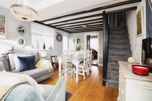 HIGH STREET- click for photo gallery